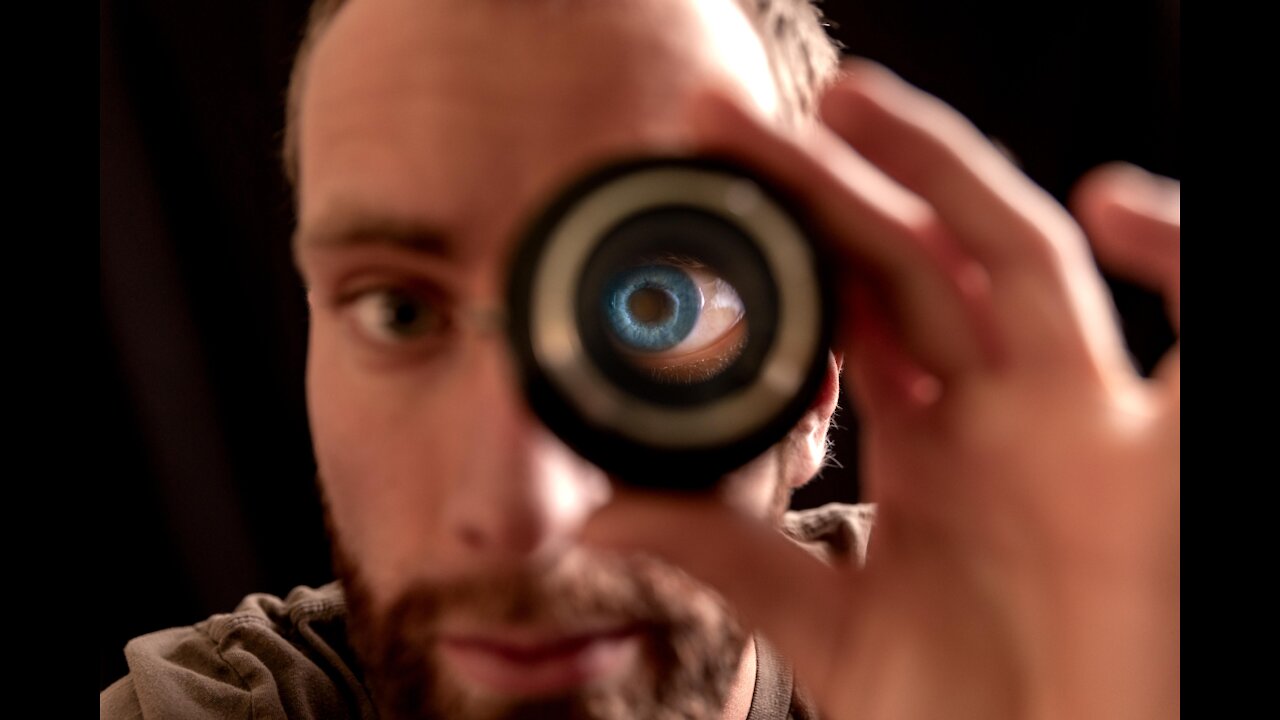 APERTURE EXPLAINED For BEGINNERS In 4 MINUTES!