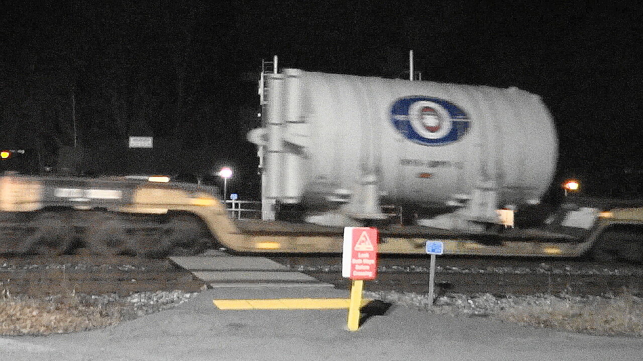 🚢CSX Freight Train Transports Nuclear Reactor from NS Savannah Ship