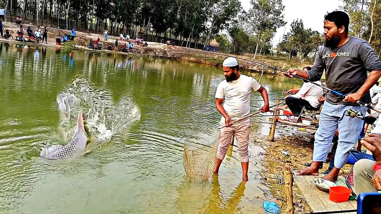 Fascinating big rohu hook fishing video/best rohu fish catching 😱🎣🐠