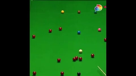 O'Sullivan most bizarre break ever 🚀 Was this the most 𝗯𝗶𝘇𝗮𝗿𝗿𝗲 break ever from Ronnie O'Sullivan