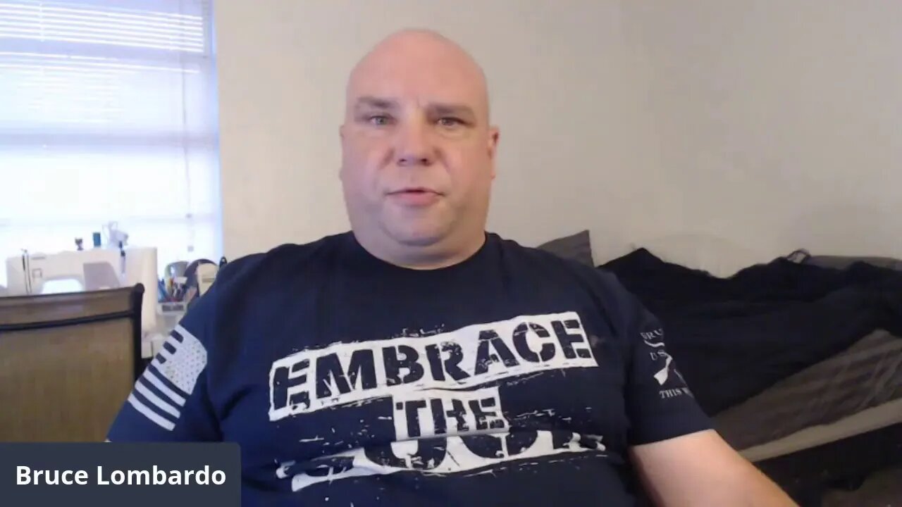 3APR21 Livestream, at the paint desk. DREDD Retro Review.
