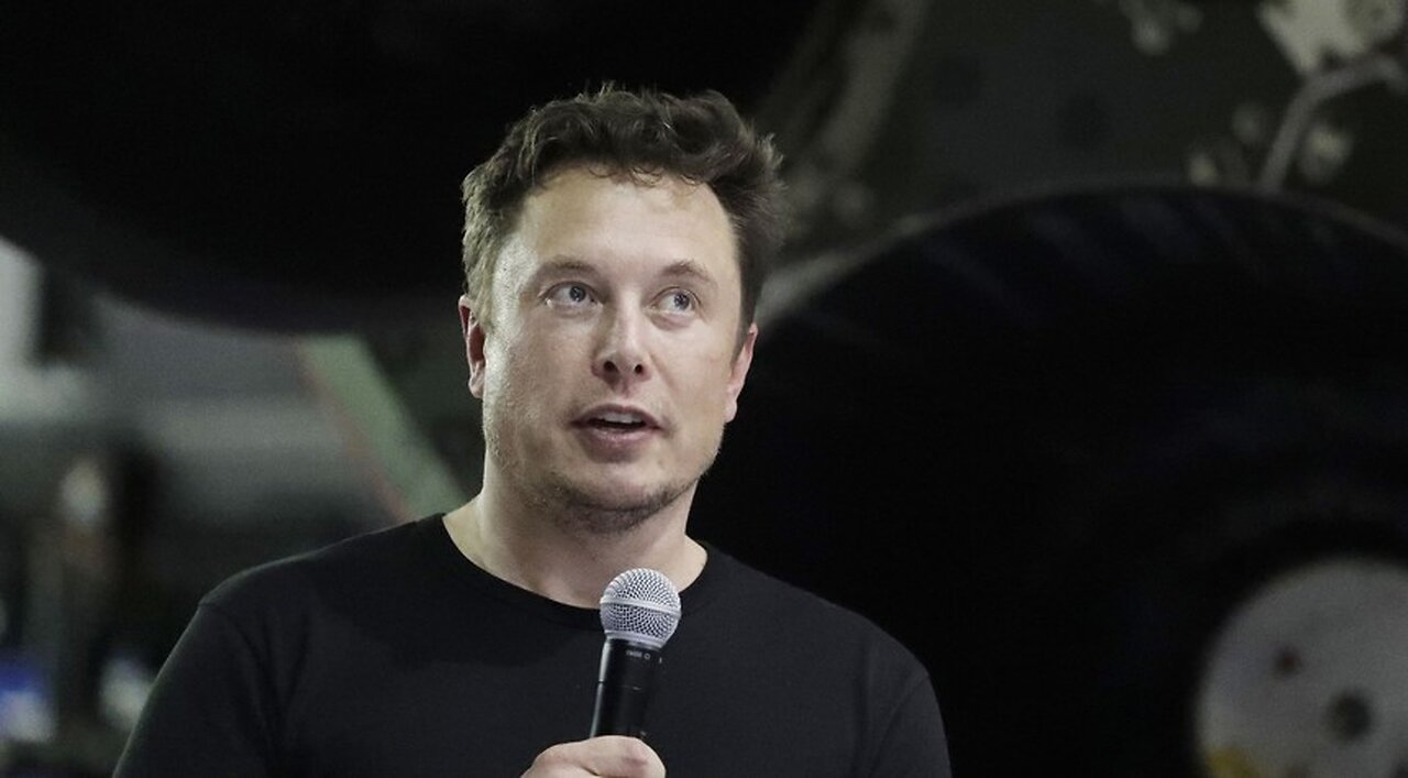 Elon Blows Apart Liberal Myth on Ferguson, Makes It Even Better With Big Vow for Twitter