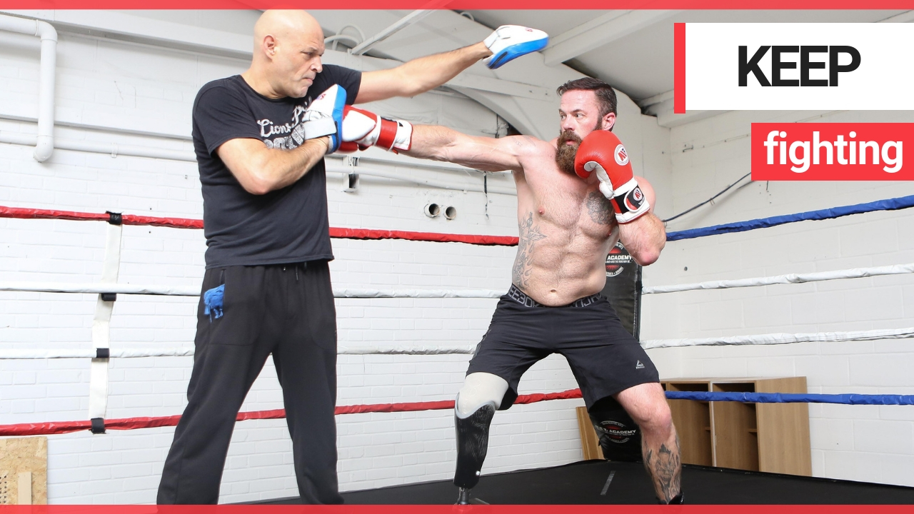 Ex-paratrooper who lost his leg in a blast is now knocking out opponents in the boxing ring