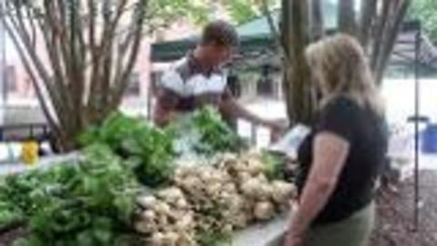 Palafox Market Makes a Difference with Local Farmers