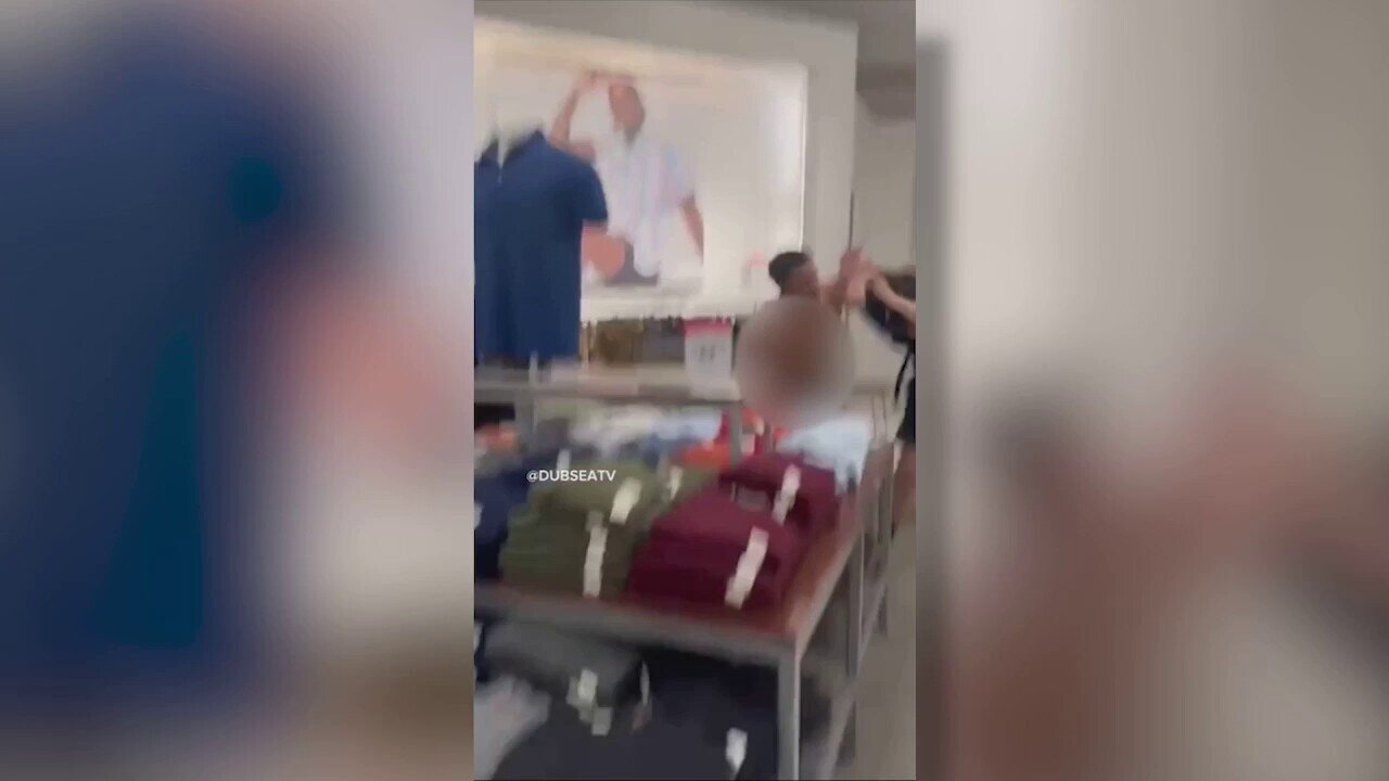 Parents Confront Naked Man In Washington JCPenney