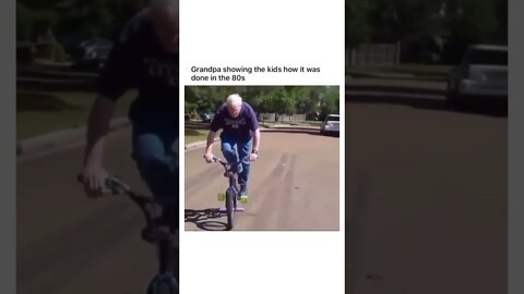 grandpa showing, how you do it🚲🚲🚲🚲👴👴👴#MADE ME SMILE#HILARIOUS#FUNNY#SHORTS