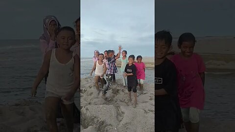 Anak pantai kami #fish #traditionalfisherman #fishing