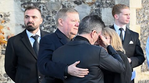 "Heartbreaking: Simon Cowell Comforted by Liam Payne’s Parents"