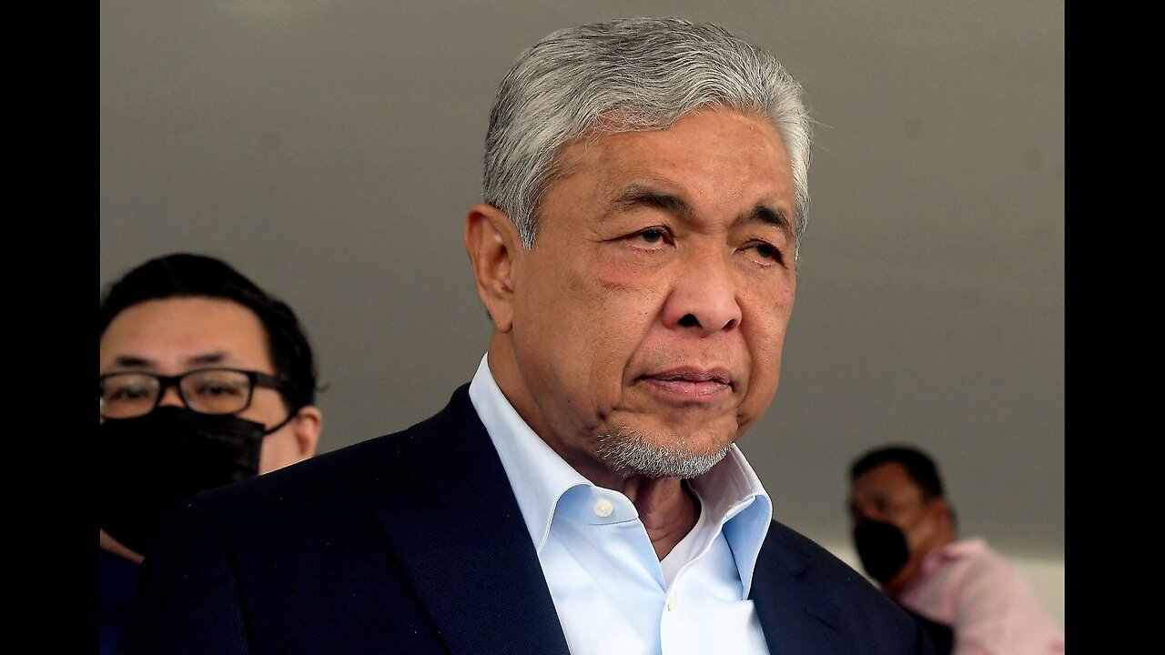 Zahid announces Ahmad Jazlan's reappointment as Felcra boss, again