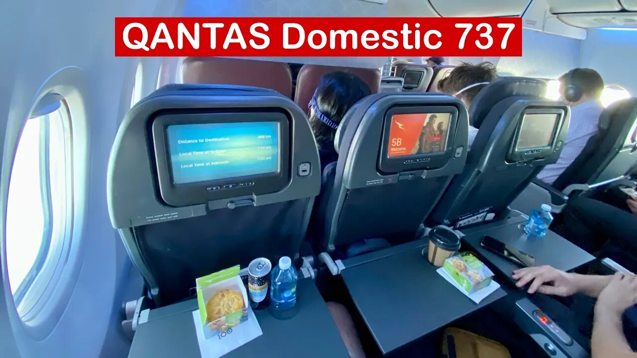 QANTAS 737 ECONOMY Class in 2022 (Adelaide to Sydney)