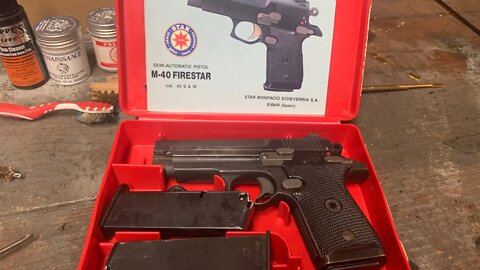 Star Firestar M-40 at the range.
