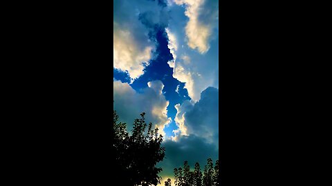 Amazing view of sky 😲😲😲😲❤️‍🔥🌧️🌧️