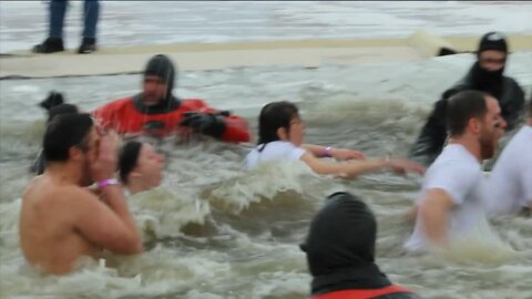 Hundreds prepare for annual Polar Plunge