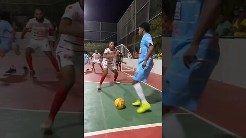 que caneta foi essa!!! #futebol #football #futbol #genial