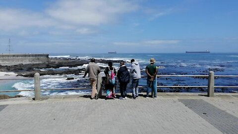 SOUTH AFRICA - Cape Town - Sea Point Drowning (Video) (A9P)