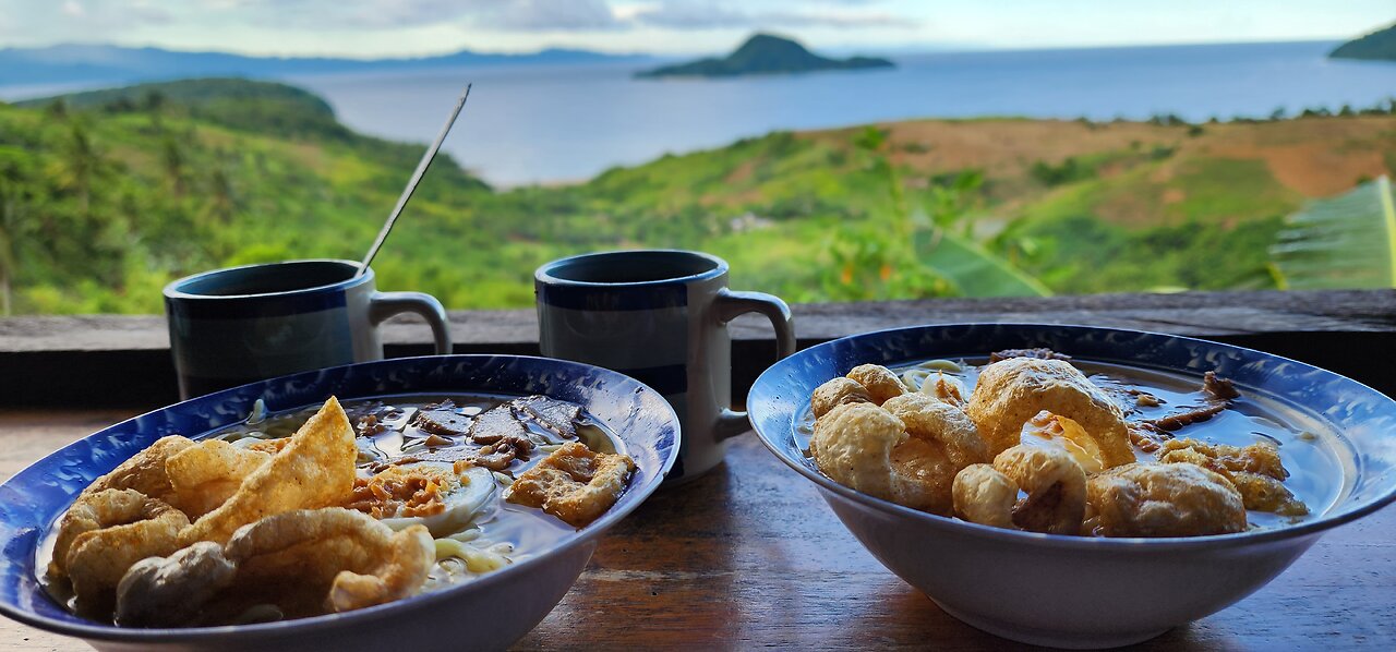 Discover the Mouthwatering Flavors of Kinalas, the Bicolano Noodle Soup