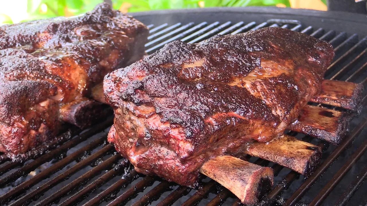 Smoked Beef Short Ribs on Kamado Joe