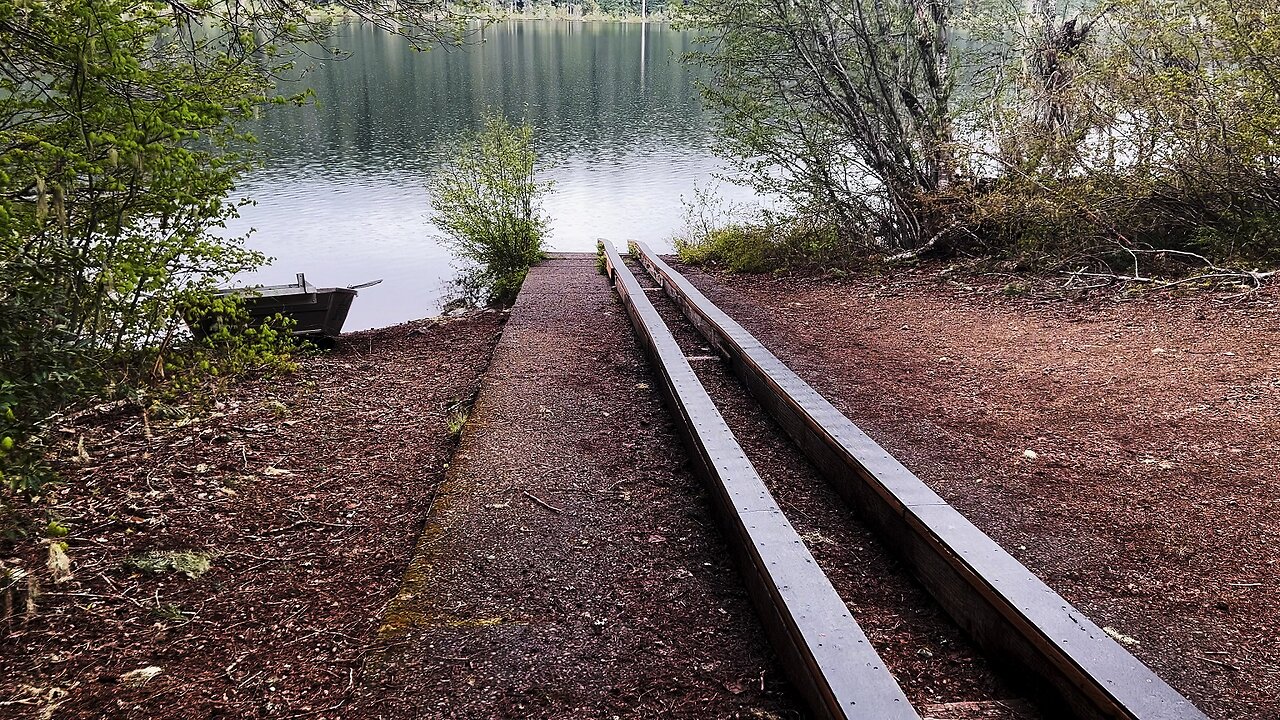 Boat Dock @ Cold Water Cove Campground & VOLCANIC EXPLORING! | 4K | Clear Lake | Central Oregon