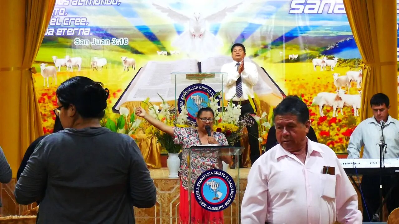 Hna. Iraida Pinedo Alabando al Señor 02 Dic 2019