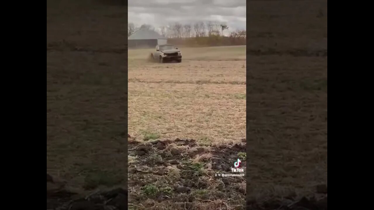 Tim’s driftin in the Dakota in a field #shorts