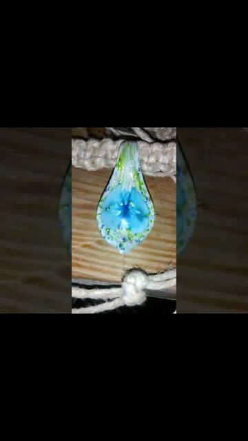 HANDMADE HEMP CHOKER WITH BLOWN GLASS PENDANT