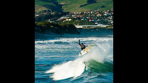 Why do you like surfing at ST CLAIR beach, Dunedin?