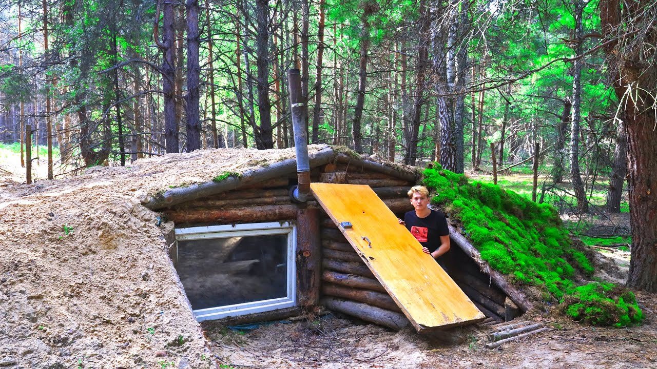 A cozy night in my dugout in the wild forest. Came to the forest and stayed overnight