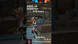 AFRODITE: A DEUSA GRINGA QUE ME FEZ DESISTIR DE UMA PARTIDA DE FREE FIRE.