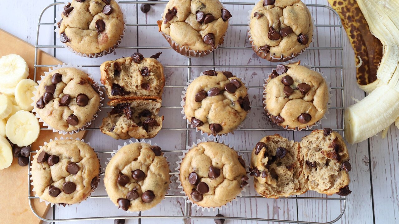 No Flour, No Sugar, No Gluten, No Grains, No Dairy. Banana Muffins with Peanut Butter.