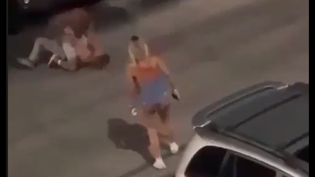 White Woman Gets Her Neck Broken Trying To Save Her Boyfriend - HaloRock
