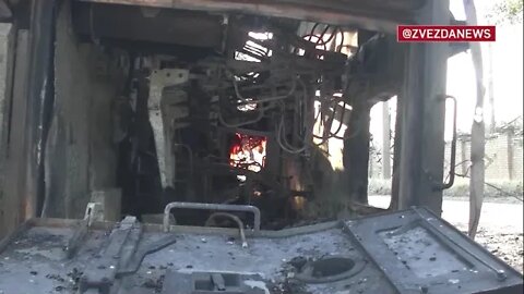 🇷🇺🇺🇦⚡Damaged & Abandoned Ukrainian Armored Vehicles Along The Road In Lysichansk