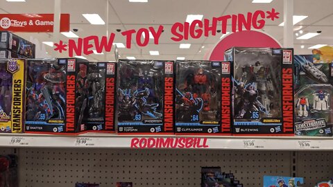 Studio Series Blitzwing(65), Topspin(63), Cliffjumper(64) and Astro Squad @Target *New toy Sighting