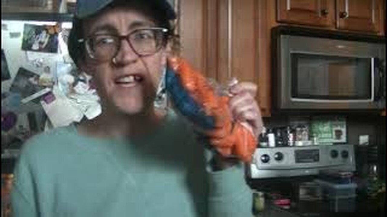 ag juices jalapeno to punish herself for throwing away a whole bag of expired carrots