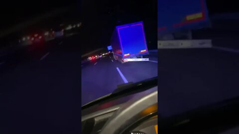 Camion furat urmărit de o ambulanță pe autostrăzile din Madrid