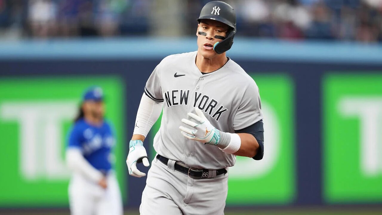 Aaron Judge's Two Home Runs Lead the New York Yankees to Victory Against the Toronto Blue Jays