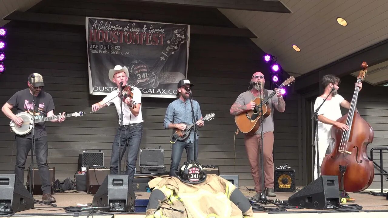 Hogslop String Band - High Hopes and Hopes of Getting High