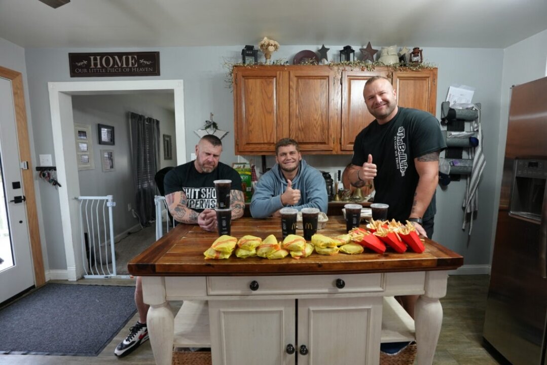 Cheeseburger Fry And Coke Challenge!!!