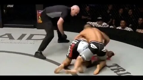 MMA = SEE WHAT HAPPENS DURING THE VIDEO = Léo Sócrates