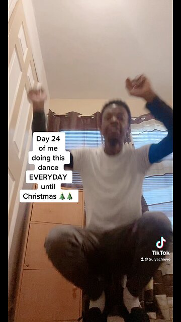 Day 24 of me doing this dance EVERYDAY until Christmas 🎄🎄