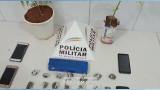 Homem é preso com arma de fogo, pés de maconha e materiais ilícitos em Sardoá