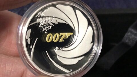 James Bond High Relief Silver Coin Unboxing