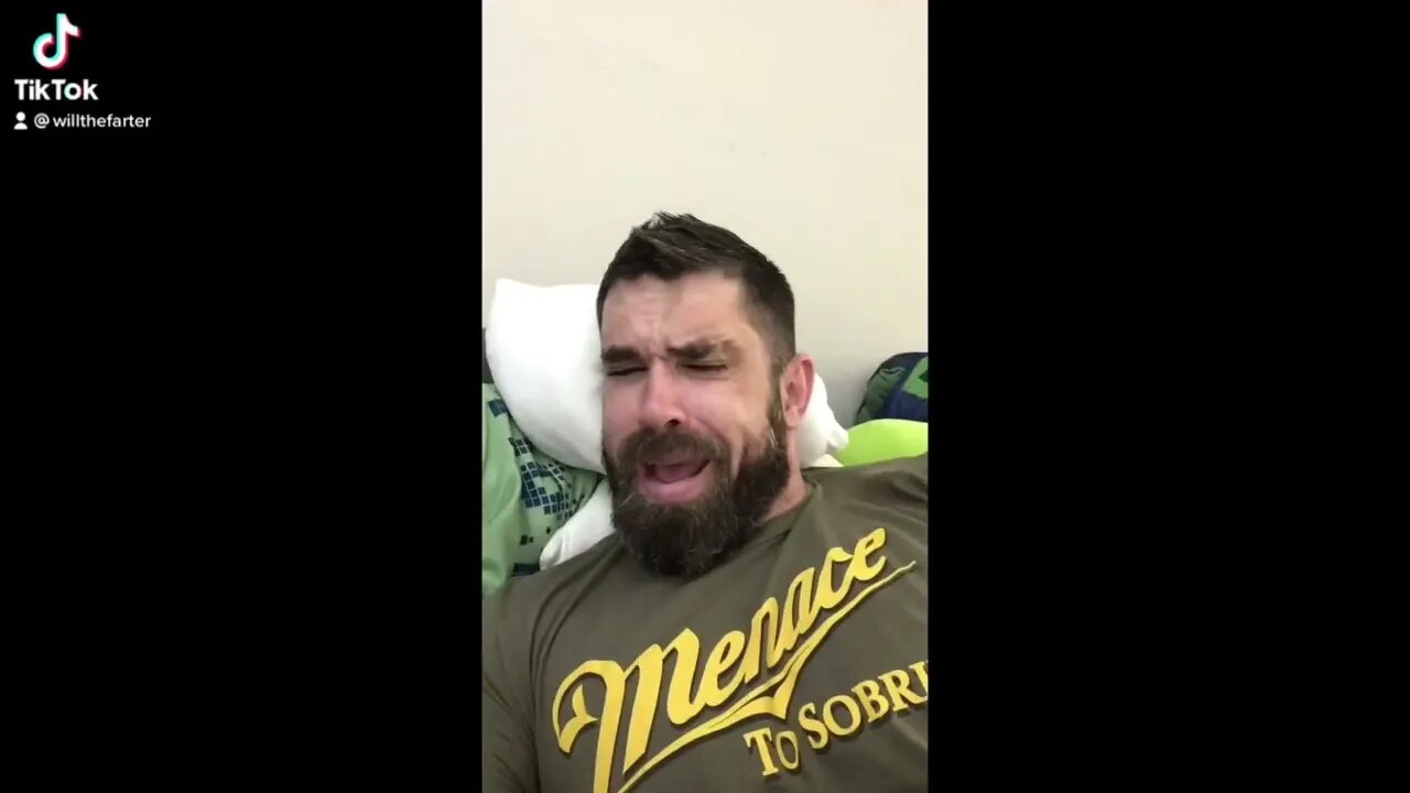 MY CAT FARTED ON ME