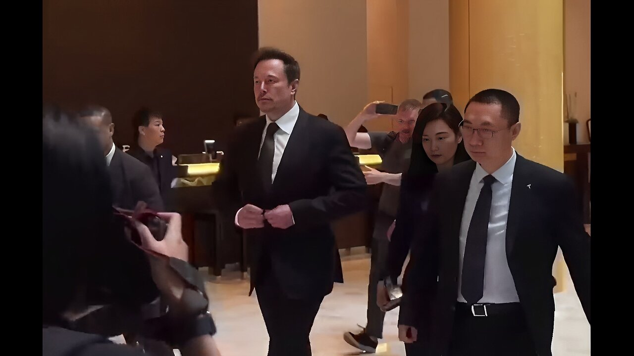 Elon Musk in China 🇨🇳