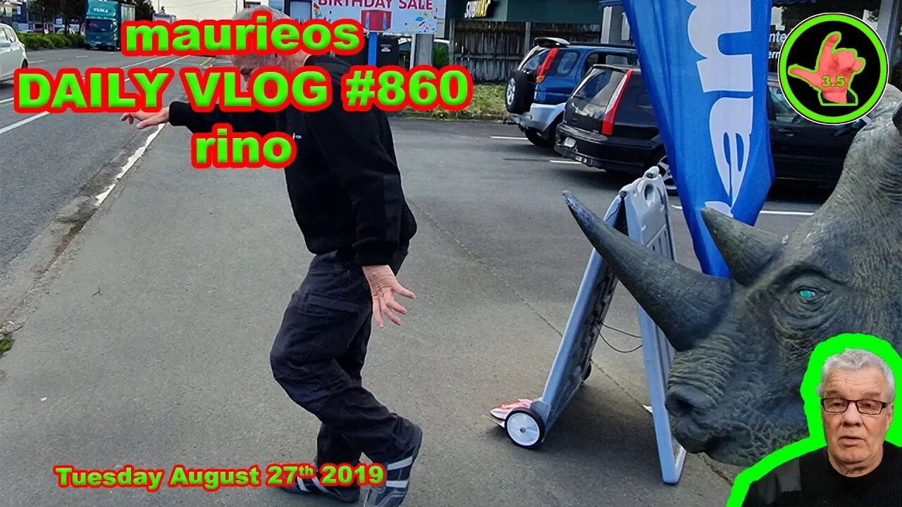 maurieos DAILY VLOG #860 rino