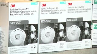 Milwaukee-area pharmacies start distributing N95 masks from federal government