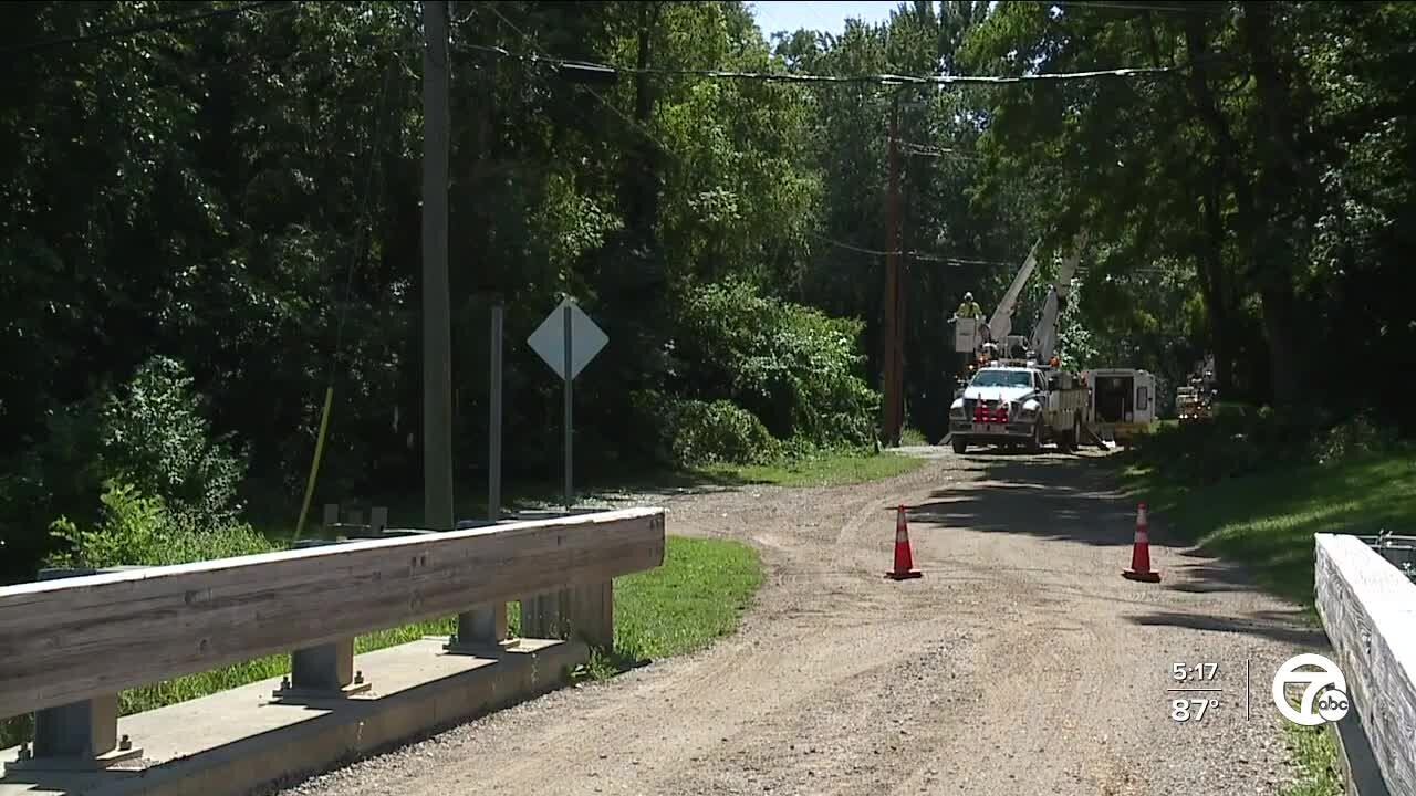 Latest round of storms knocks out power again