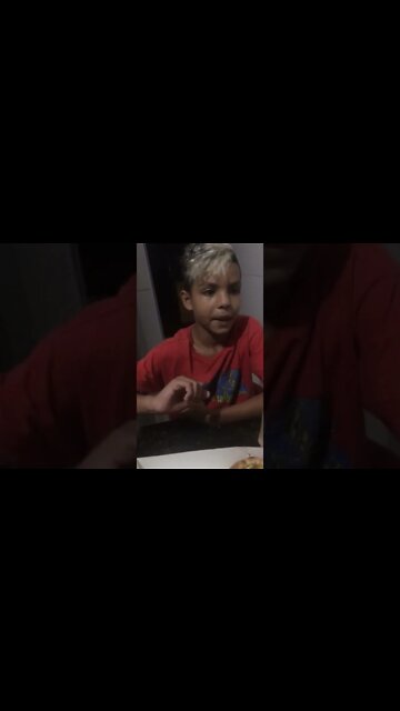 Asmr !Esfiha com refrigerante