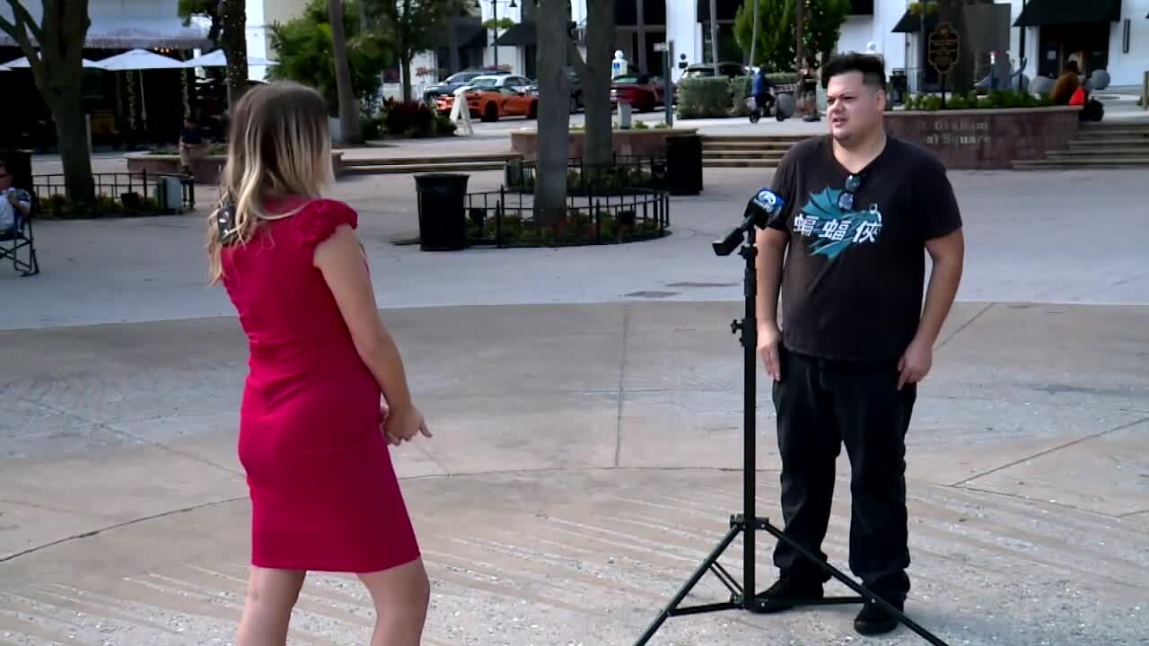 How has inflation impacted holiday shopping?