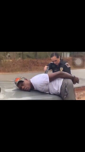 Female Alabama Cop Tasering A Handcuffed Man Into Tears While Calling Him A B*tch