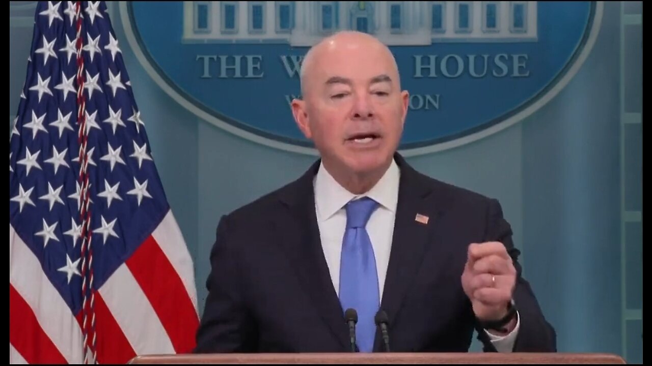 DHS Sec REFUSES To Answer How Much Open Borders Cost Taxpayers